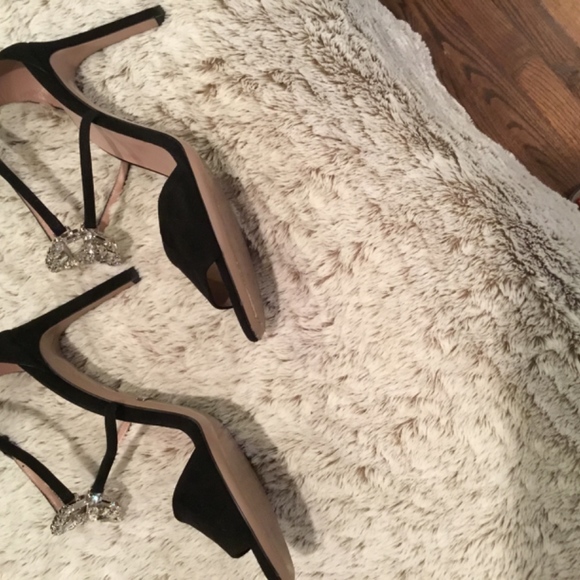 Sweater - Picture 8 of 8